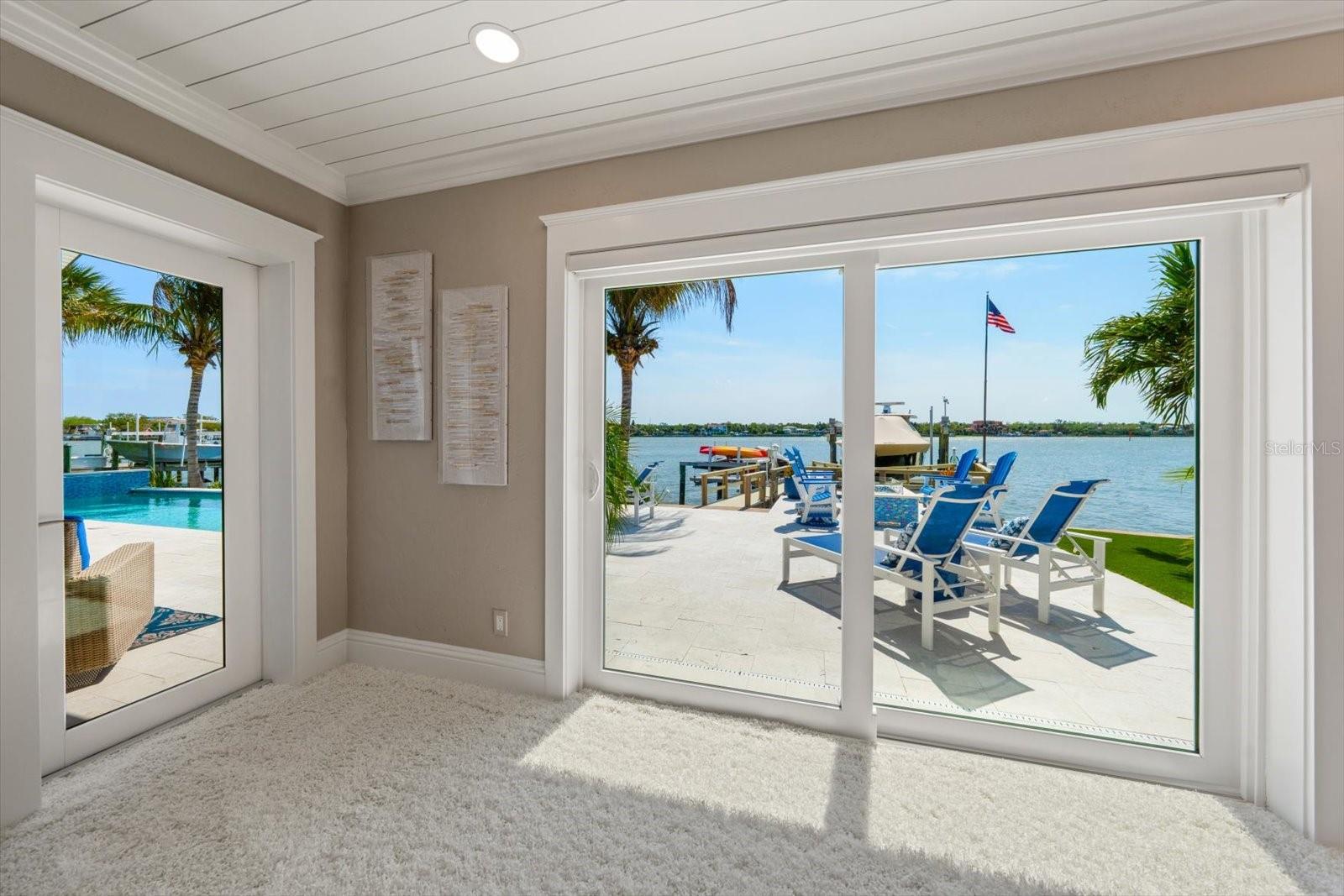 Listing photo id 28 for 540 20th Avenue