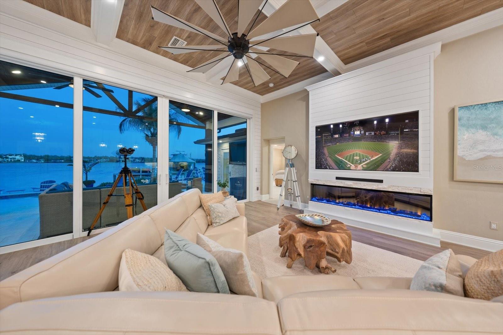 Listing photo id 30 for 540 20th Avenue