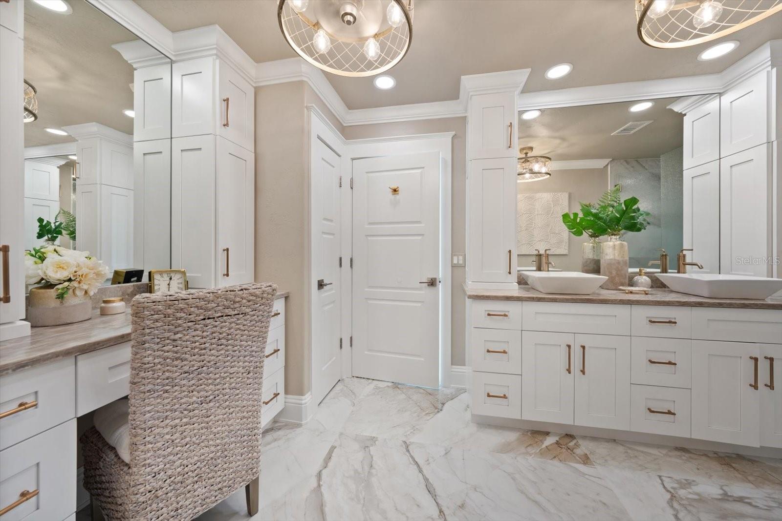 Listing photo id 31 for 540 20th Avenue