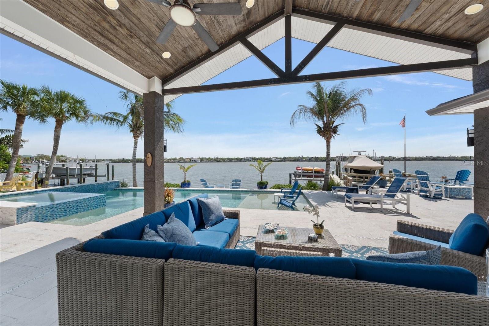 Listing photo id 41 for 540 20th Avenue