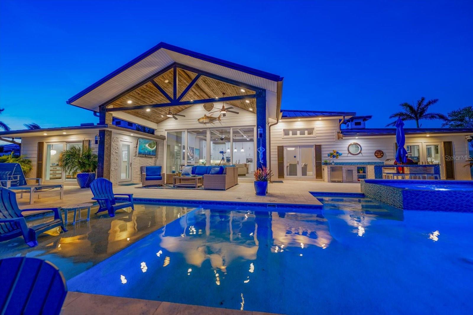 Listing photo id 4 for 540 20th Avenue