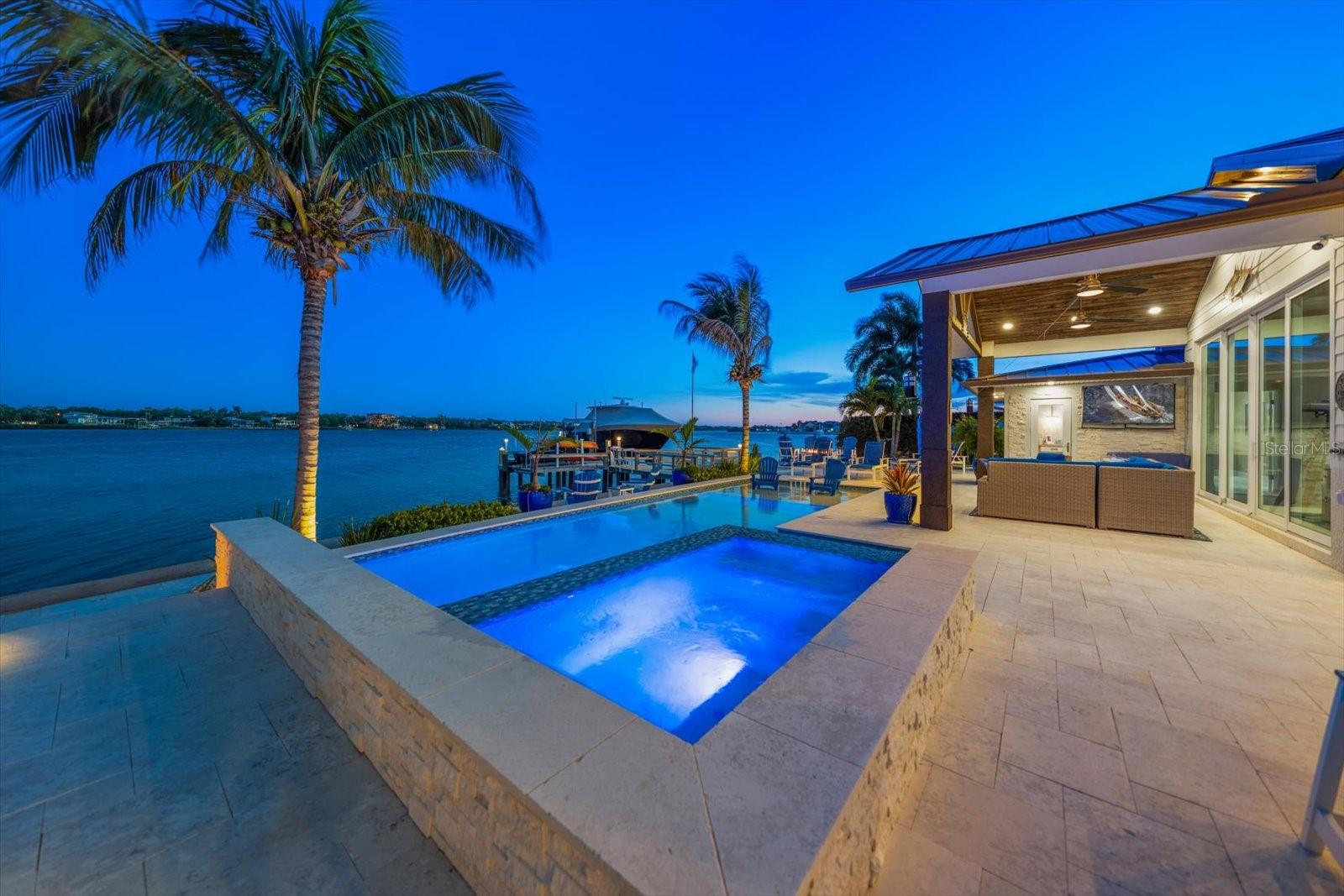 Listing photo id 5 for 540 20th Avenue