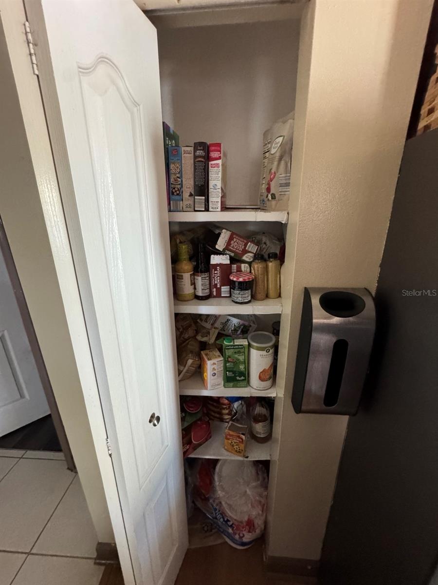 Image 10 of 35 For 9040 Crabtree Lane