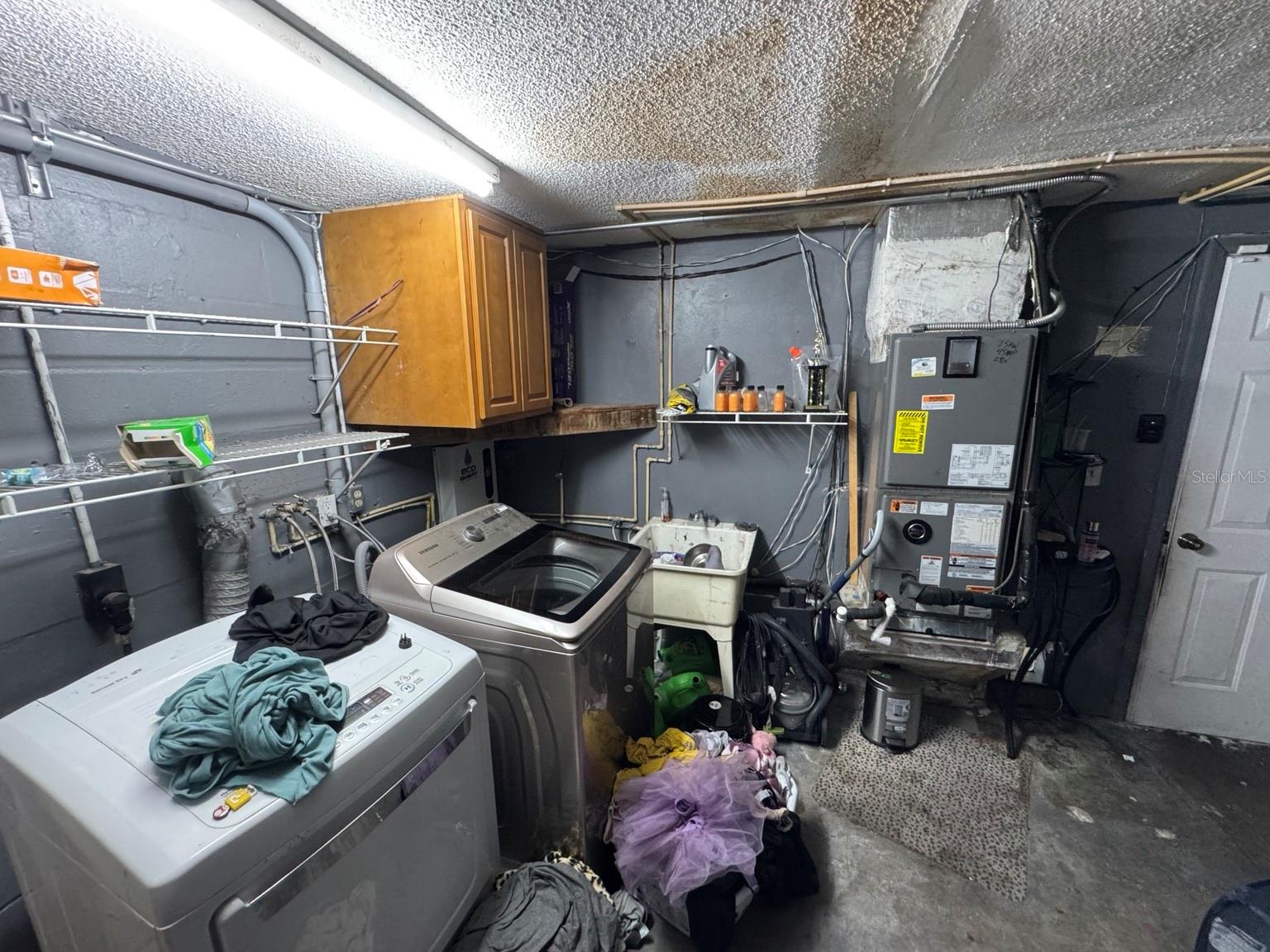 Image 27 of 35 For 9040 Crabtree Lane