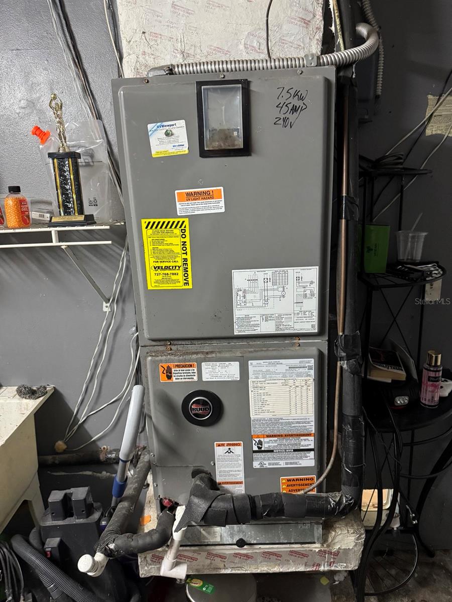 Image 33 of 35 For 9040 Crabtree Lane