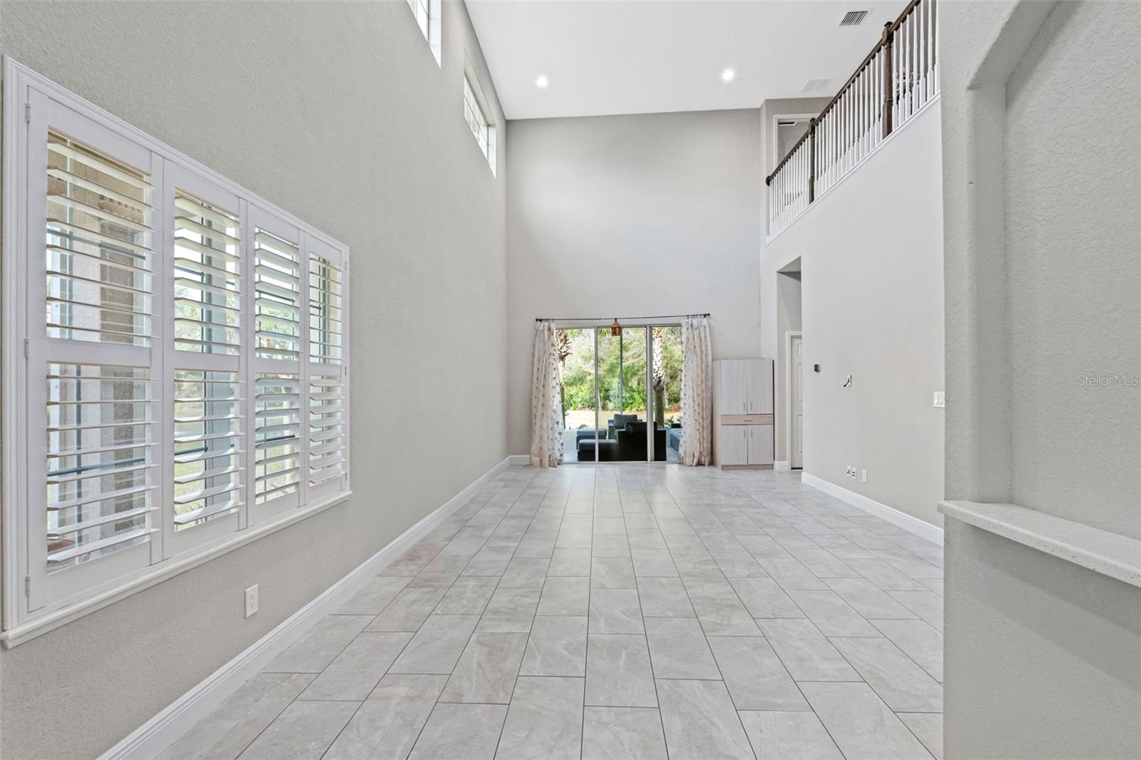 Image 11 of 62 For 29943 Ganga Way