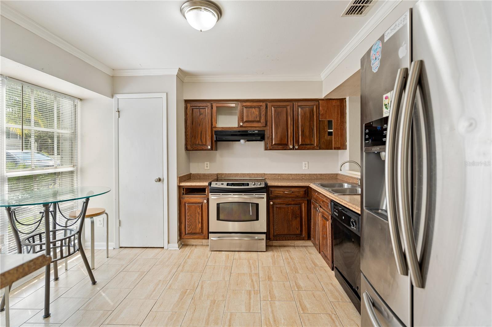 Image 14 of 42 For 16110 Rambling Vine Drive W