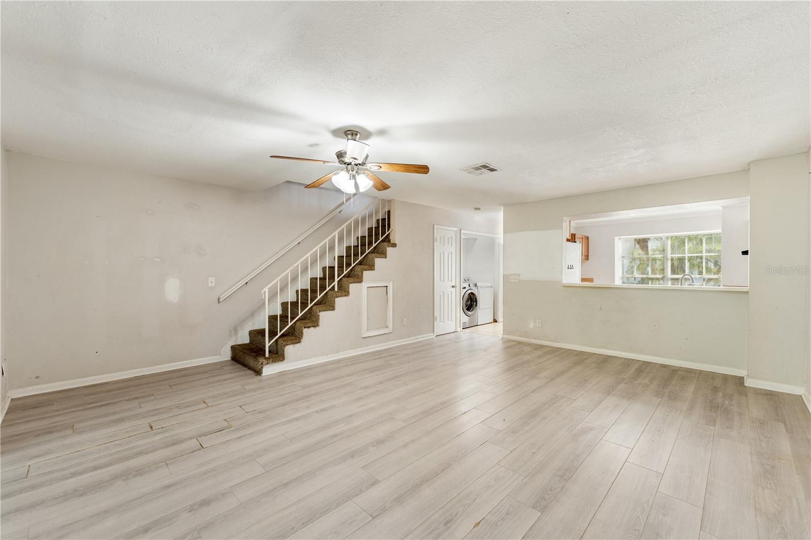 Image 19 of 42 For 16110 Rambling Vine Drive W