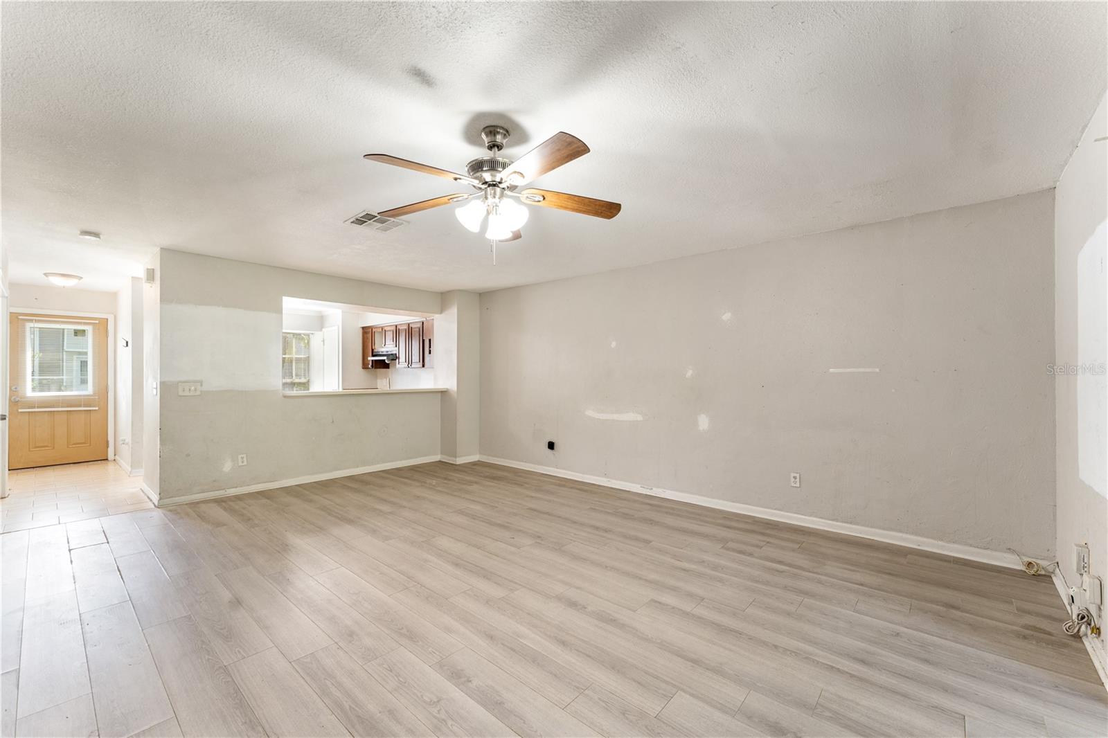 Image 20 of 42 For 16110 Rambling Vine Drive W