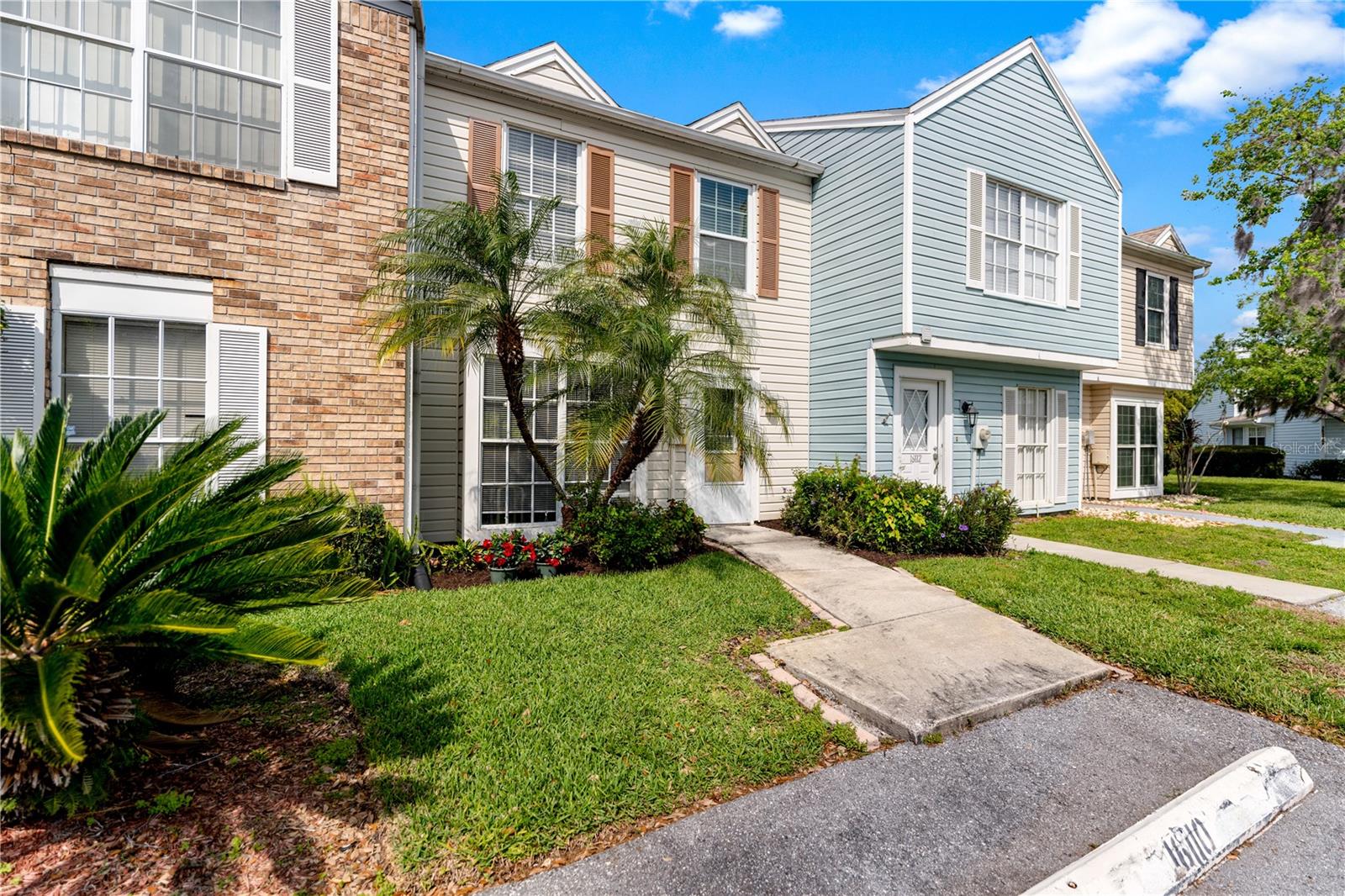 Image 9 of 42 For 16110 Rambling Vine Drive W