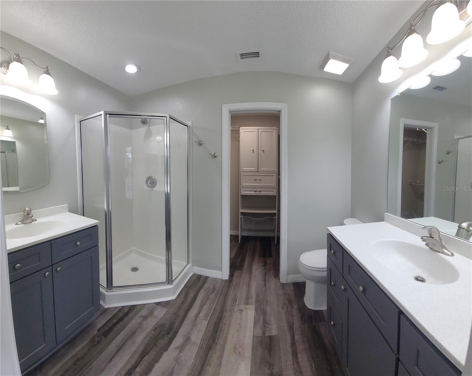 Image 20 of 29 For 5938 Birchwood Drive