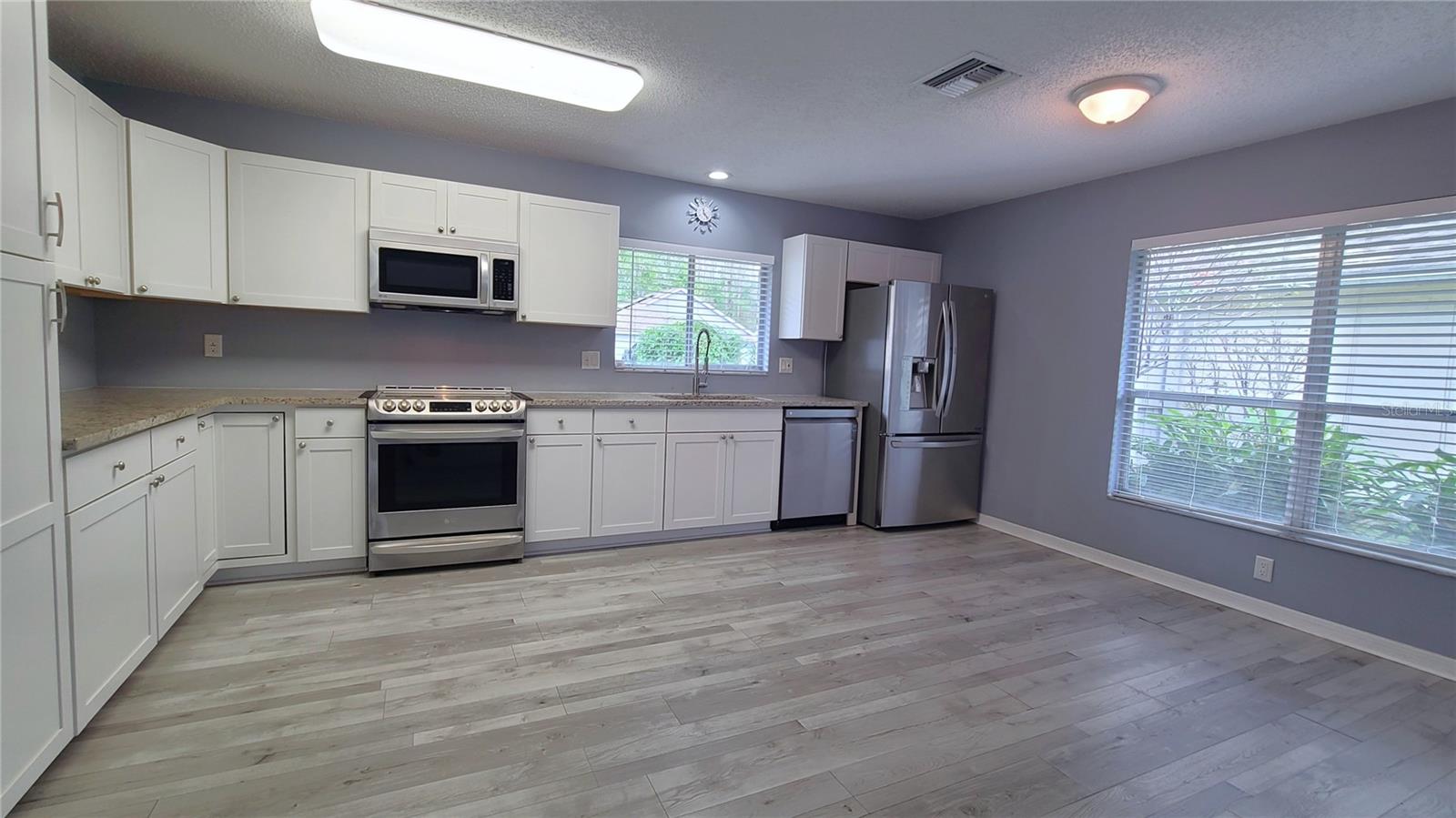 Image 3 of 29 For 5938 Birchwood Drive