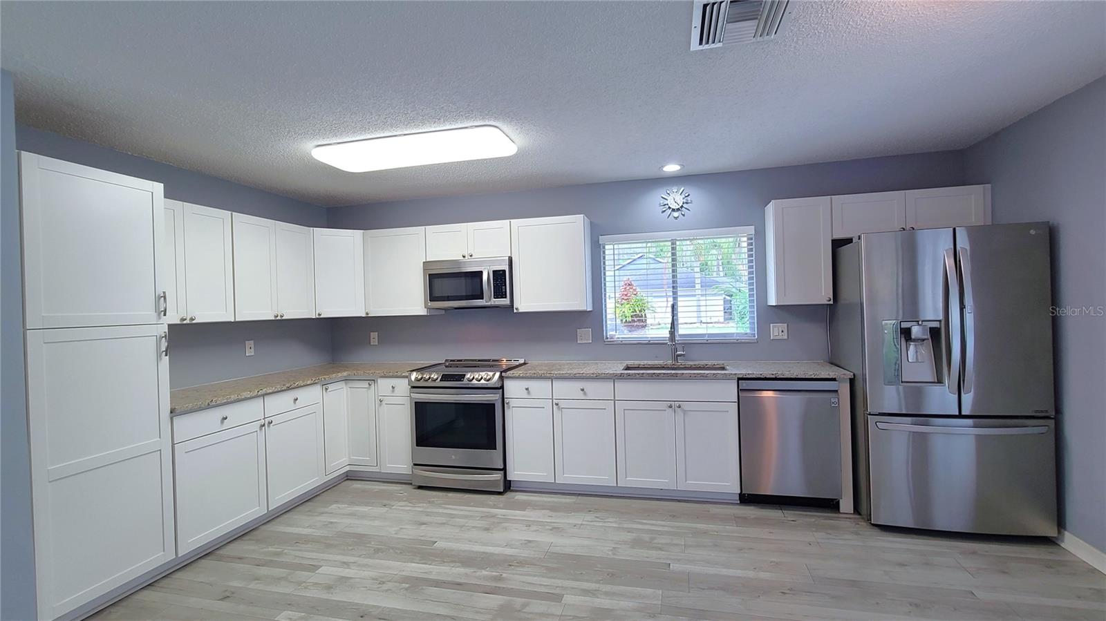 Image 7 of 29 For 5938 Birchwood Drive