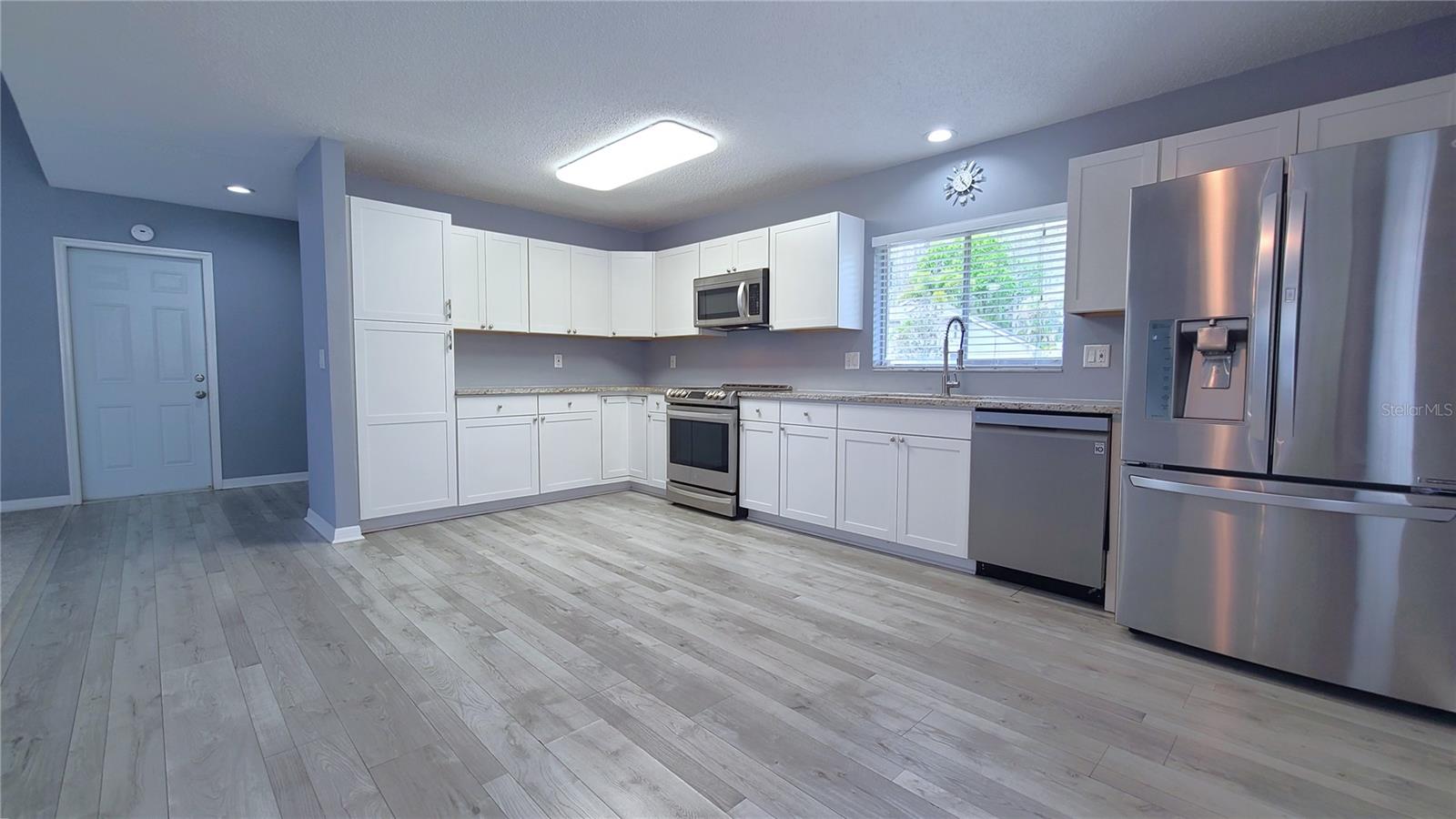 Image 9 of 29 For 5938 Birchwood Drive