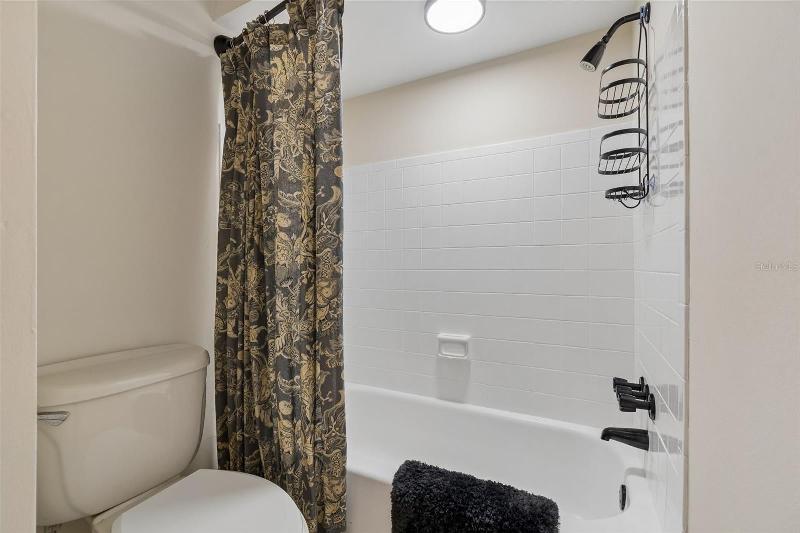 Image 31 of 67 For 7501 Woodbox Row