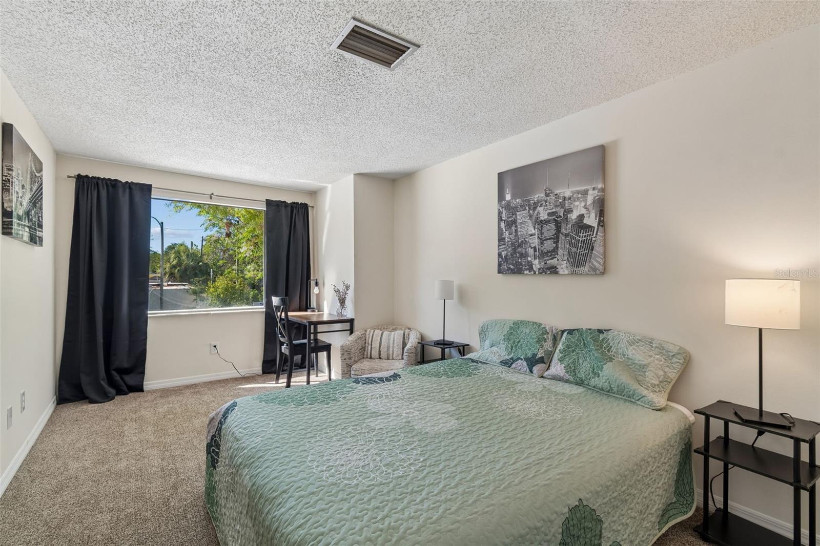 Image 33 of 67 For 7501 Woodbox Row