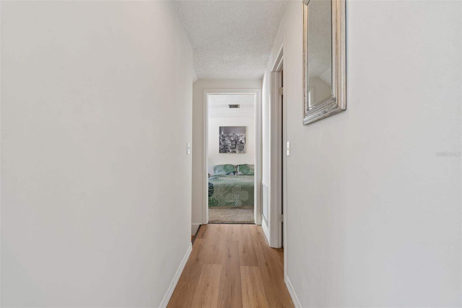 Image 35 of 67 For 7501 Woodbox Row