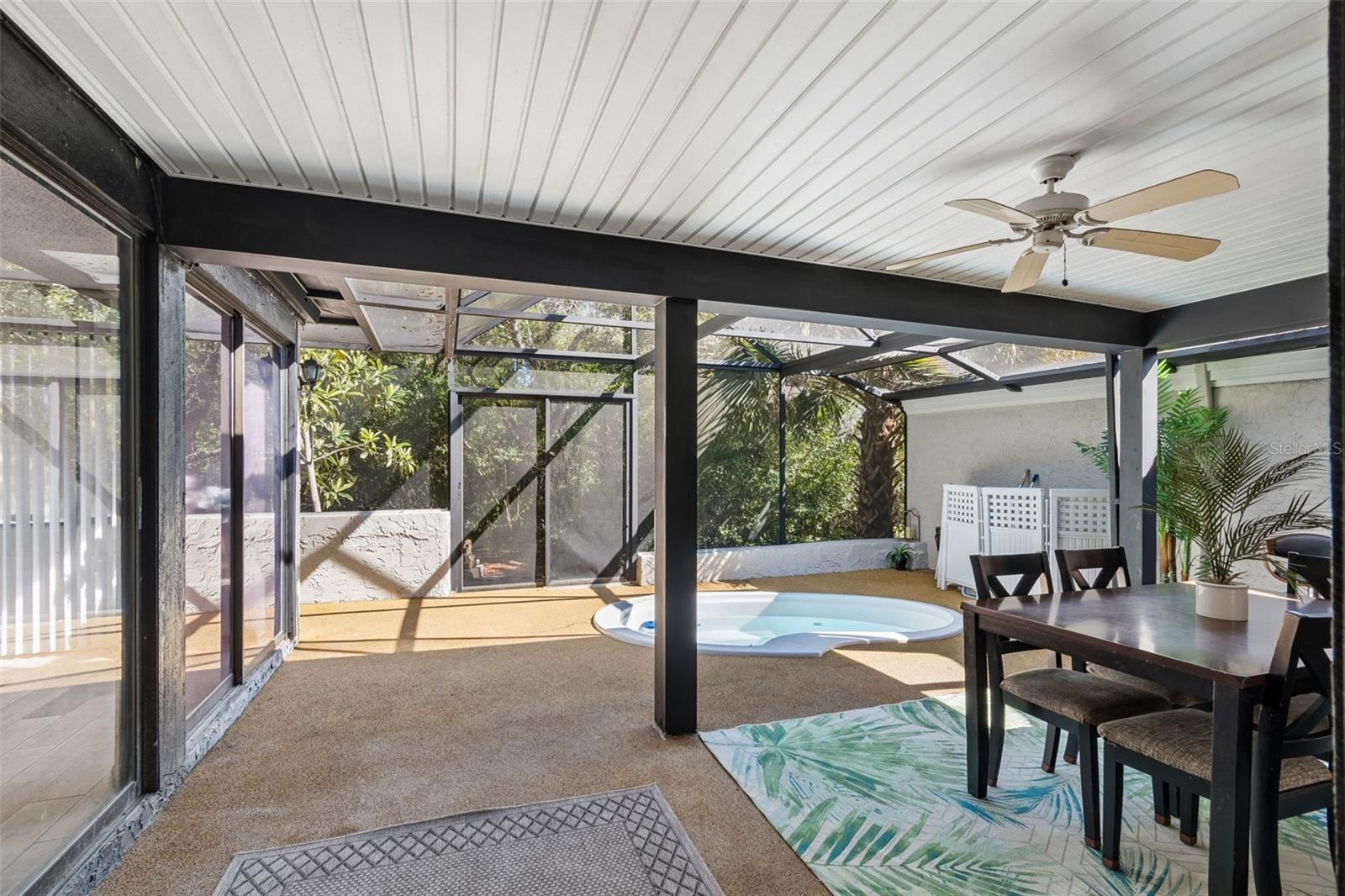 Image 39 of 67 For 7501 Woodbox Row