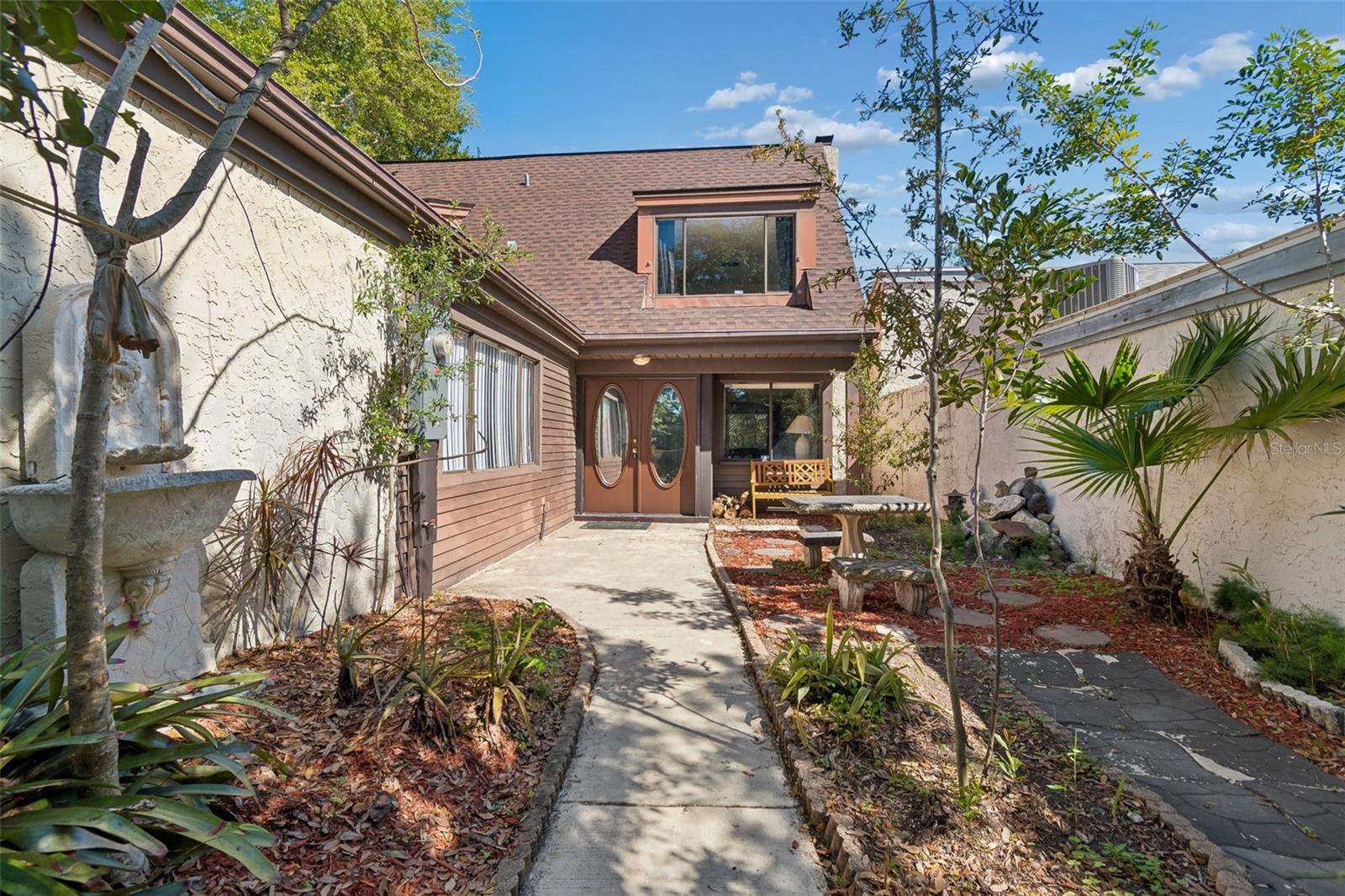 Image 4 of 67 For 7501 Woodbox Row