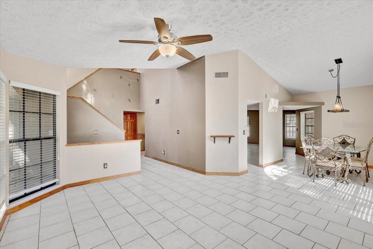 Image 11 of 70 For 1604 Southwind Drive