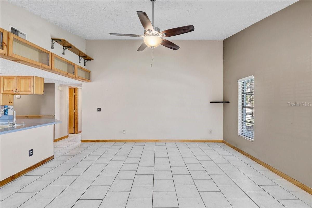 Image 15 of 70 For 1604 Southwind Drive