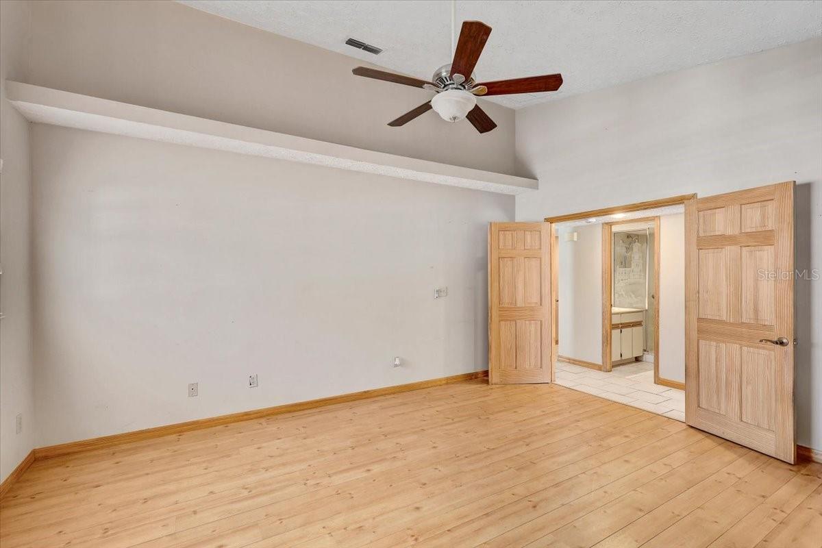 Image 25 of 70 For 1604 Southwind Drive