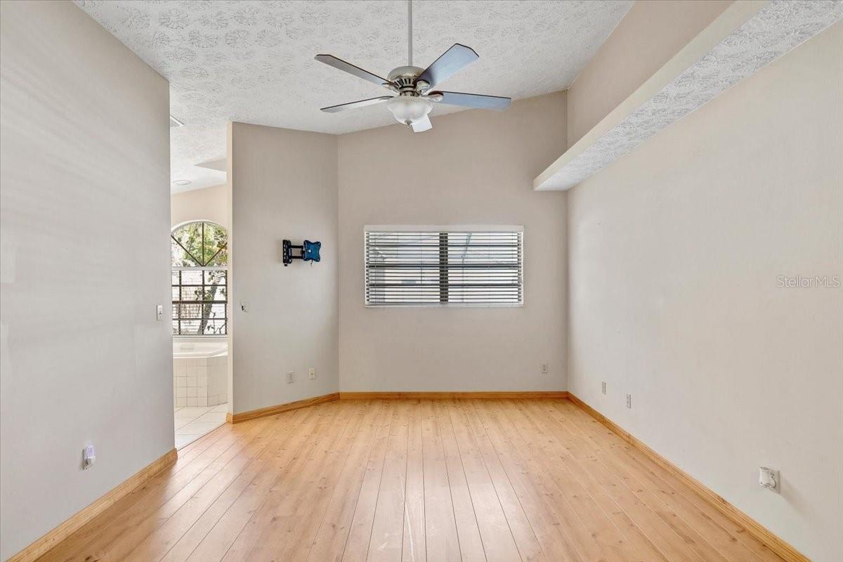 Image 26 of 70 For 1604 Southwind Drive