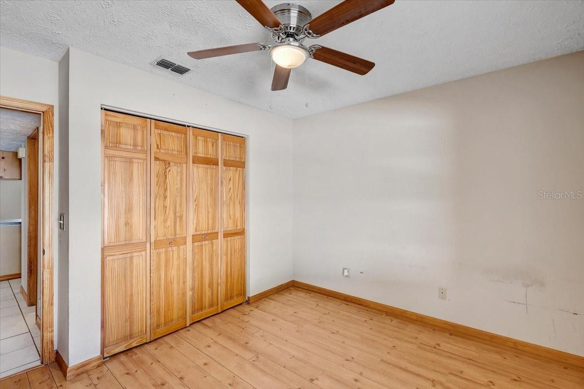 Image 31 of 70 For 1604 Southwind Drive