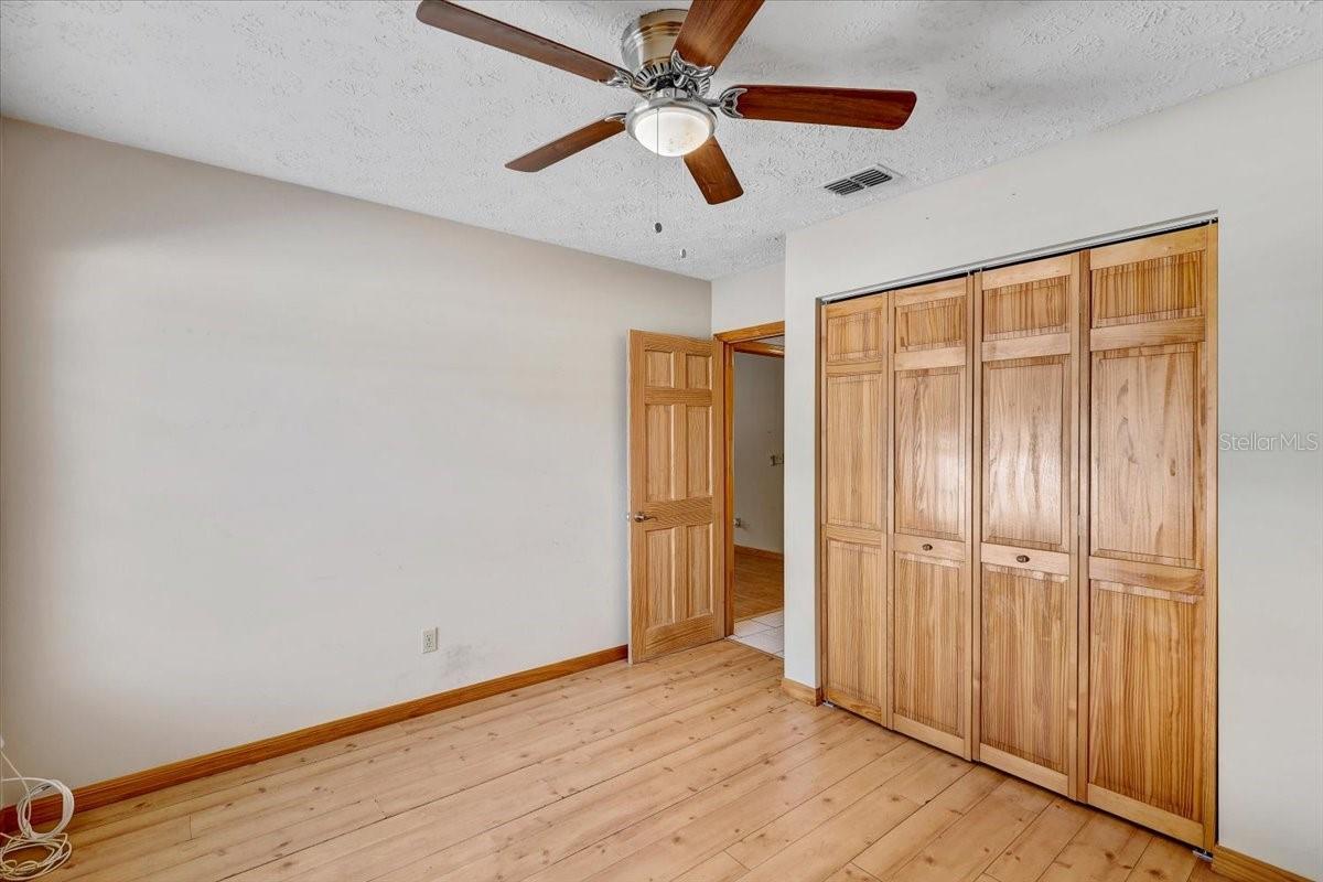 Image 32 of 70 For 1604 Southwind Drive