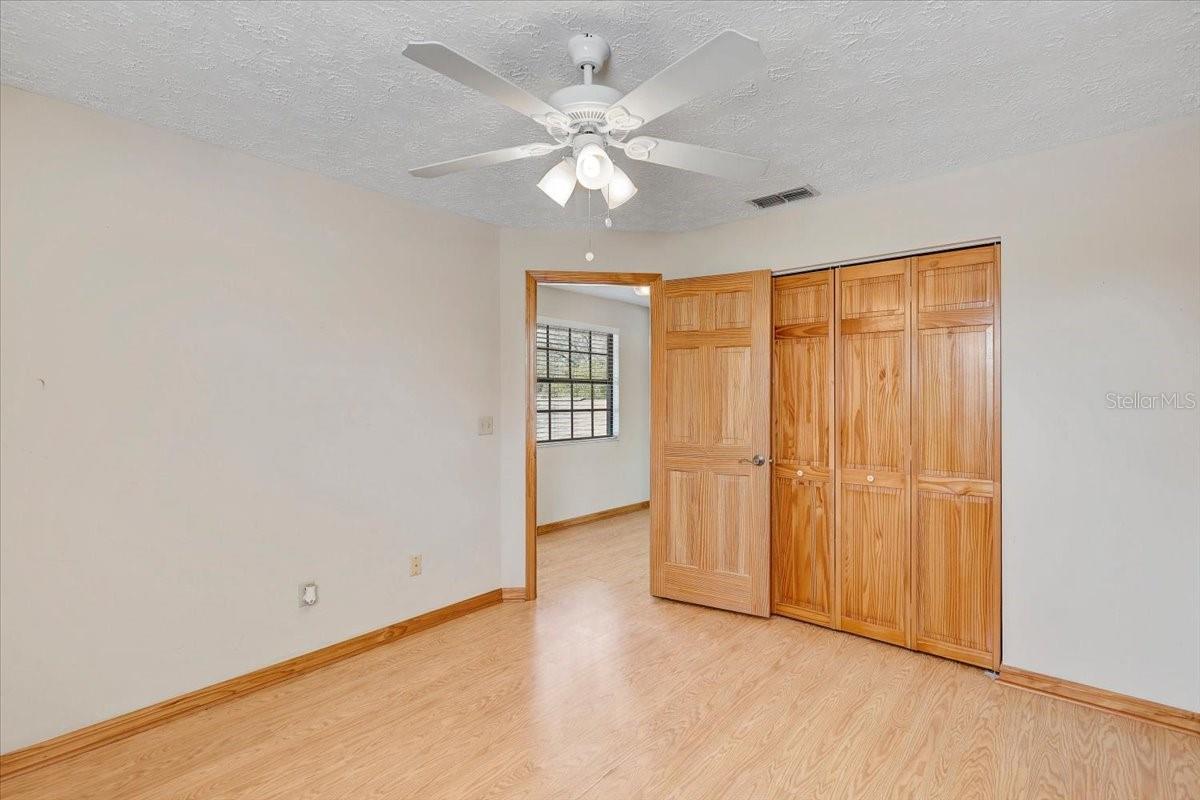 Image 37 of 70 For 1604 Southwind Drive