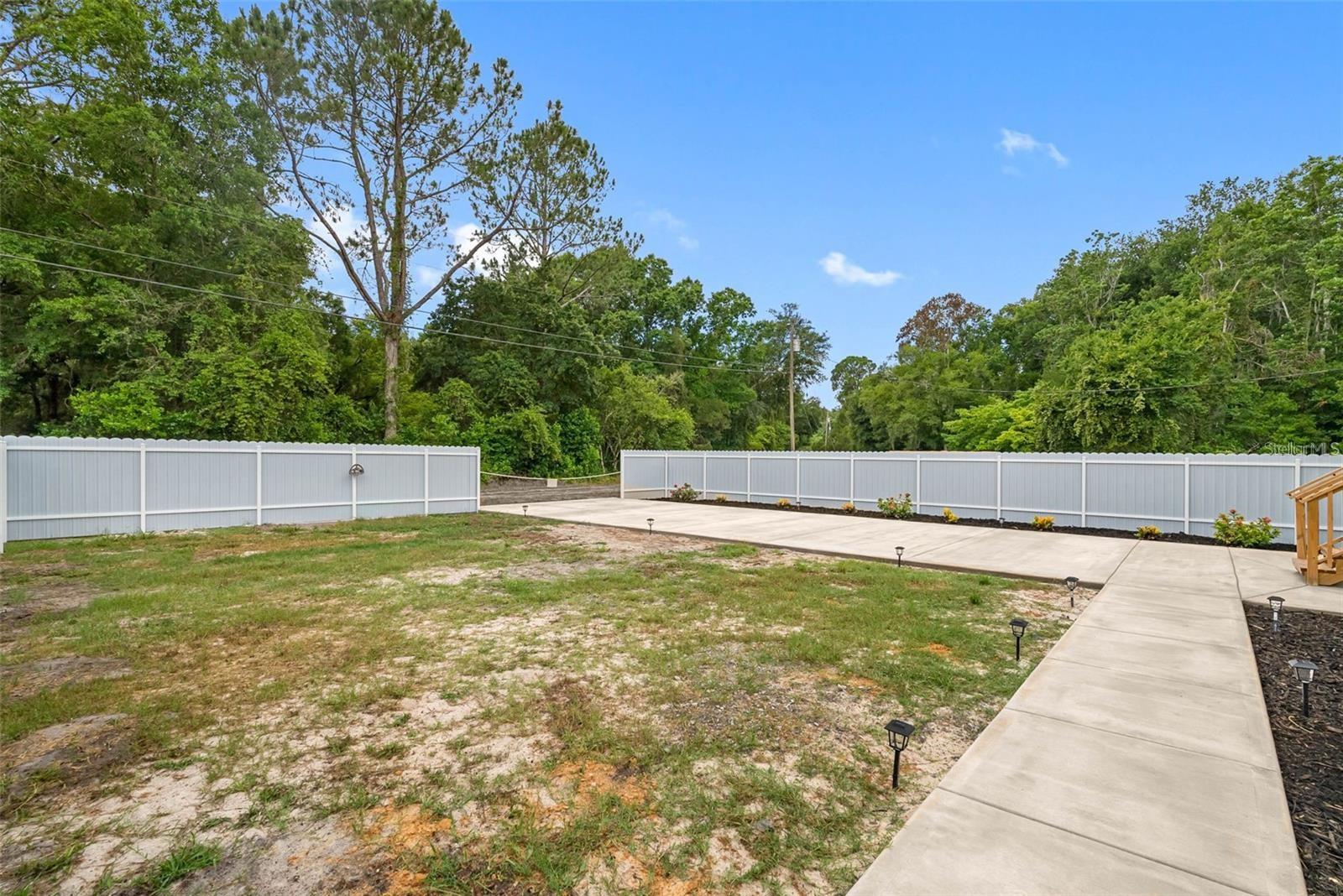 Image 6 of 19 For 17151 Lemon Street