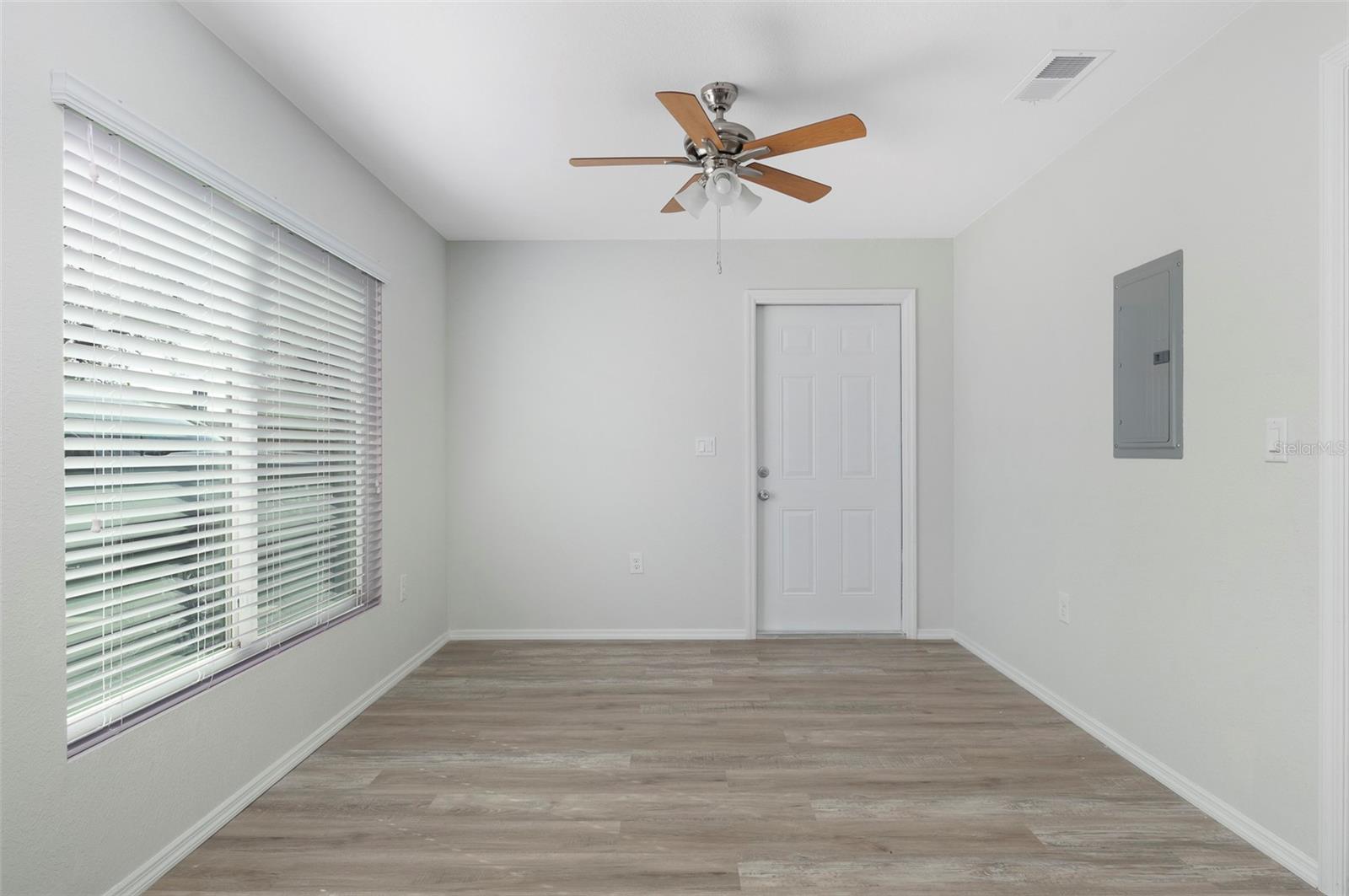 Image 7 of 15 For 454 21st Street N