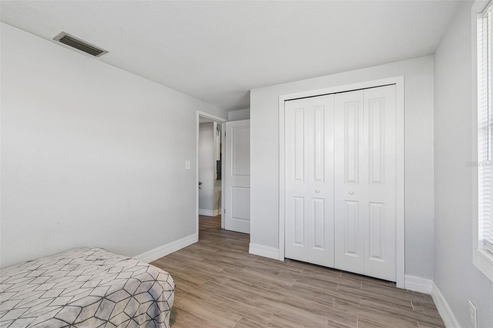 Image 22 of 47 For 8356 77th Avenue