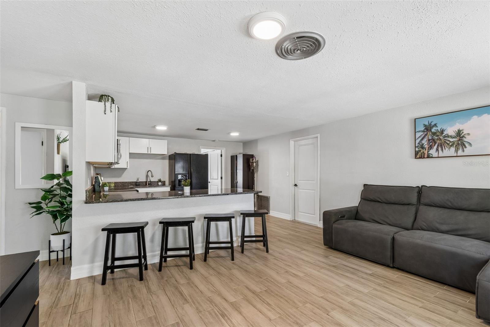 Image 6 of 47 For 8356 77th Avenue