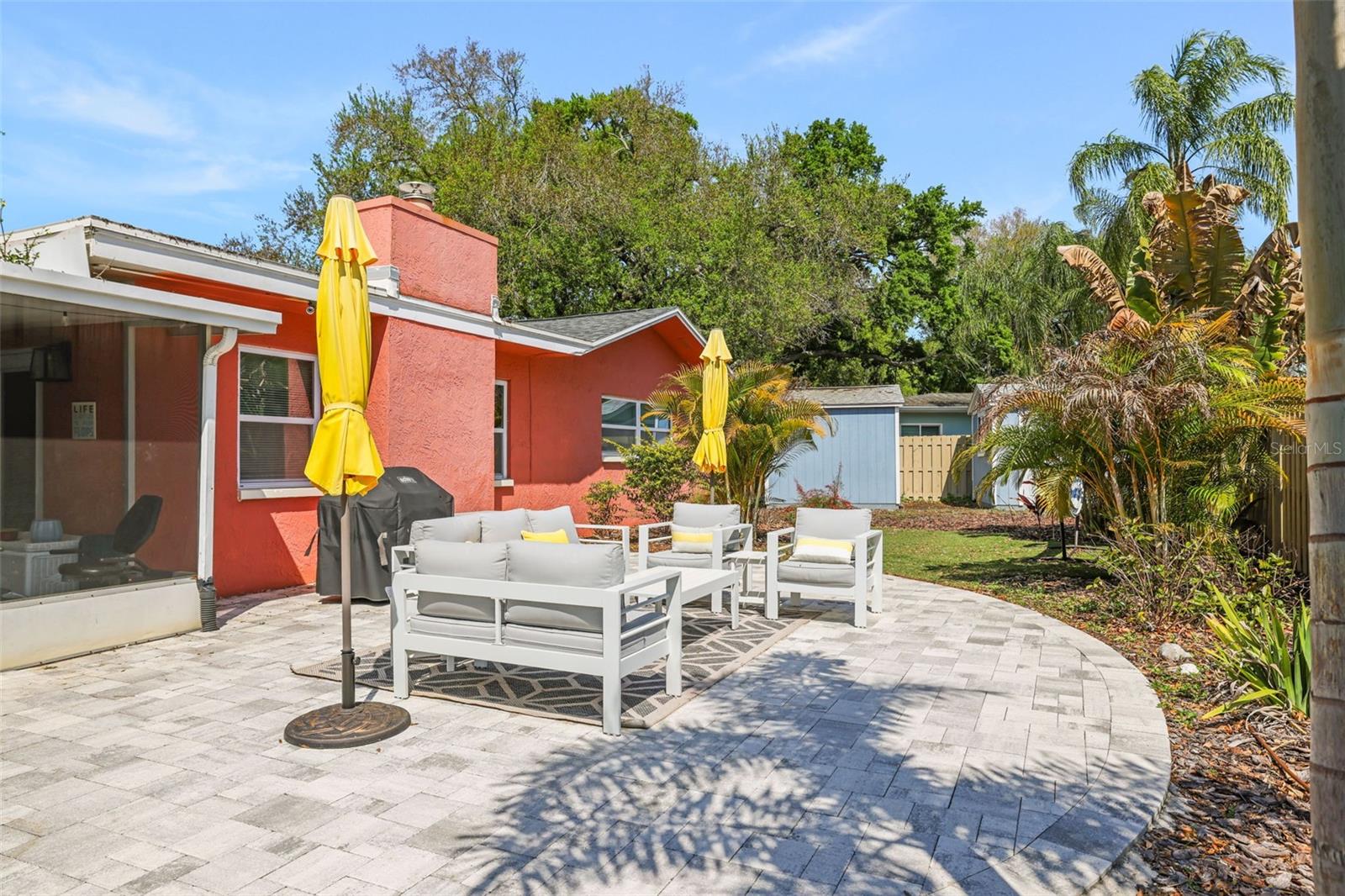 Image 29 of 52 For 985 Gulf View Boulevard