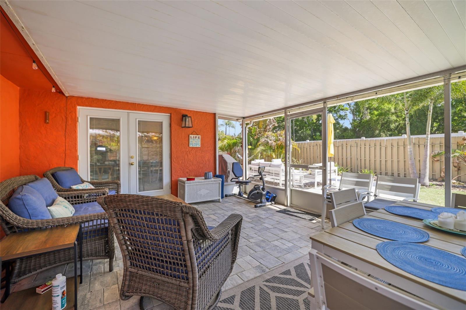 Image 45 of 52 For 985 Gulf View Boulevard