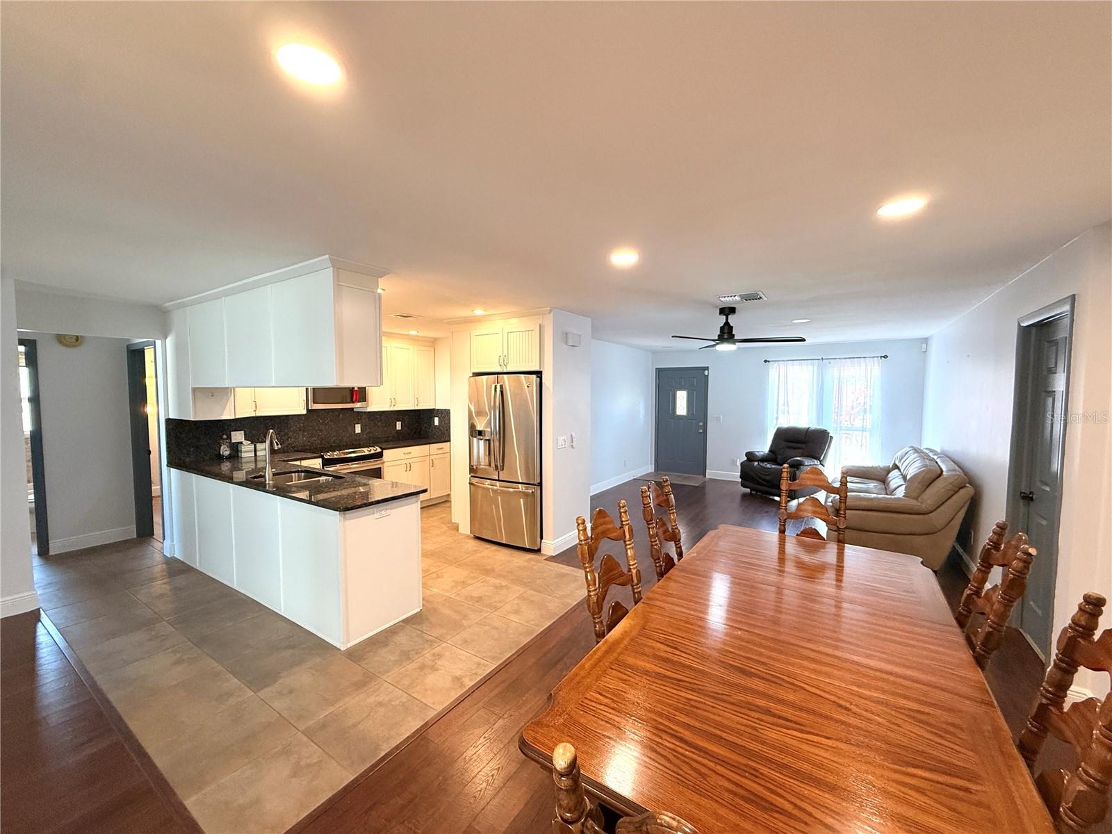 Image 10 of 30 For 8335 Somerset Drive