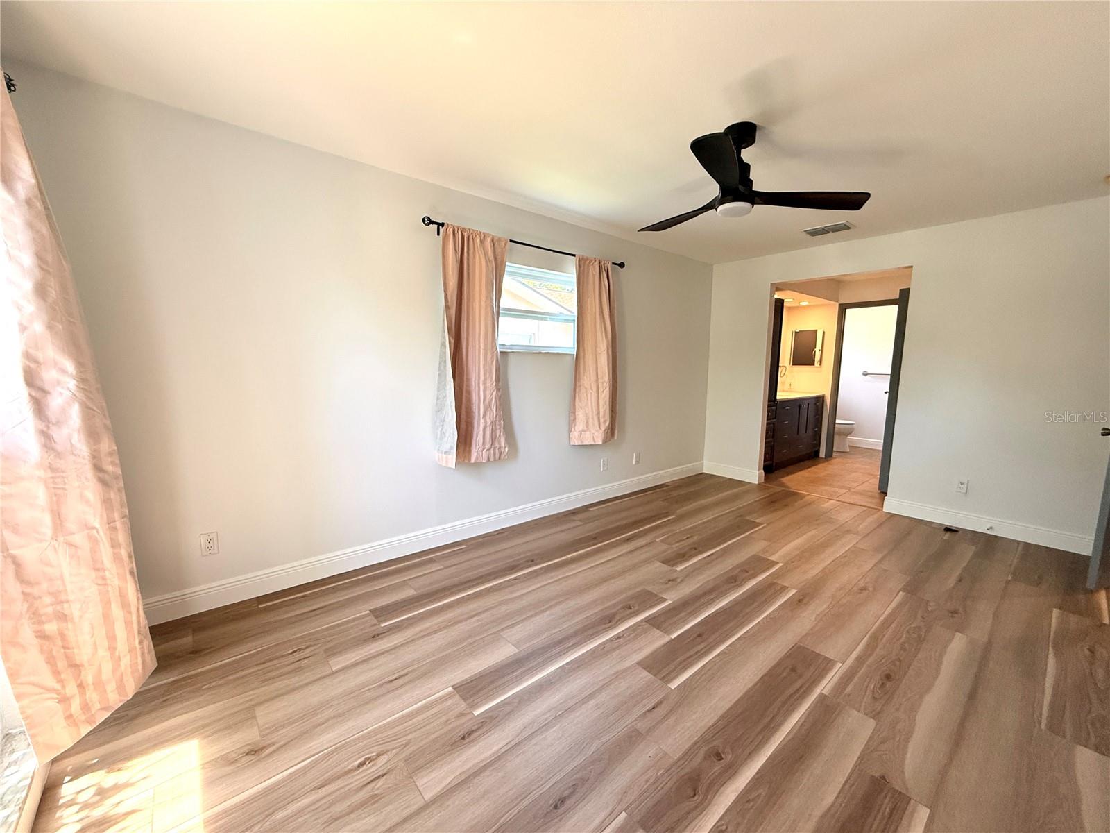 Image 13 of 30 For 8335 Somerset Drive