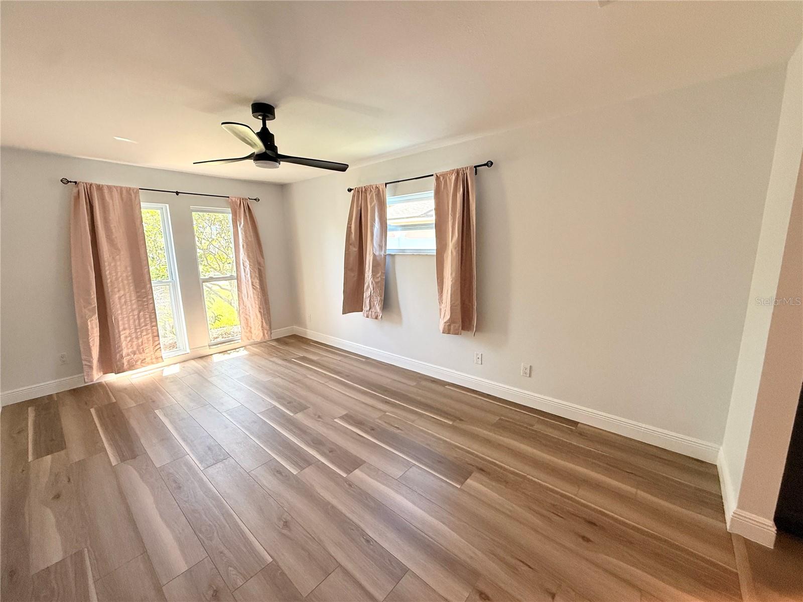 Image 14 of 30 For 8335 Somerset Drive