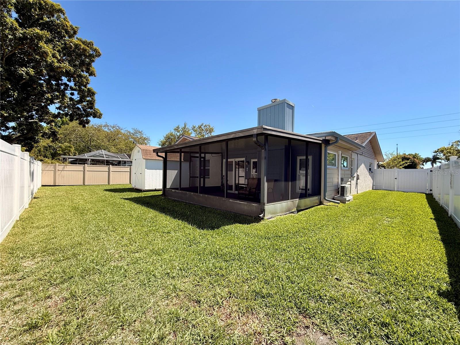 Image 23 of 30 For 8335 Somerset Drive