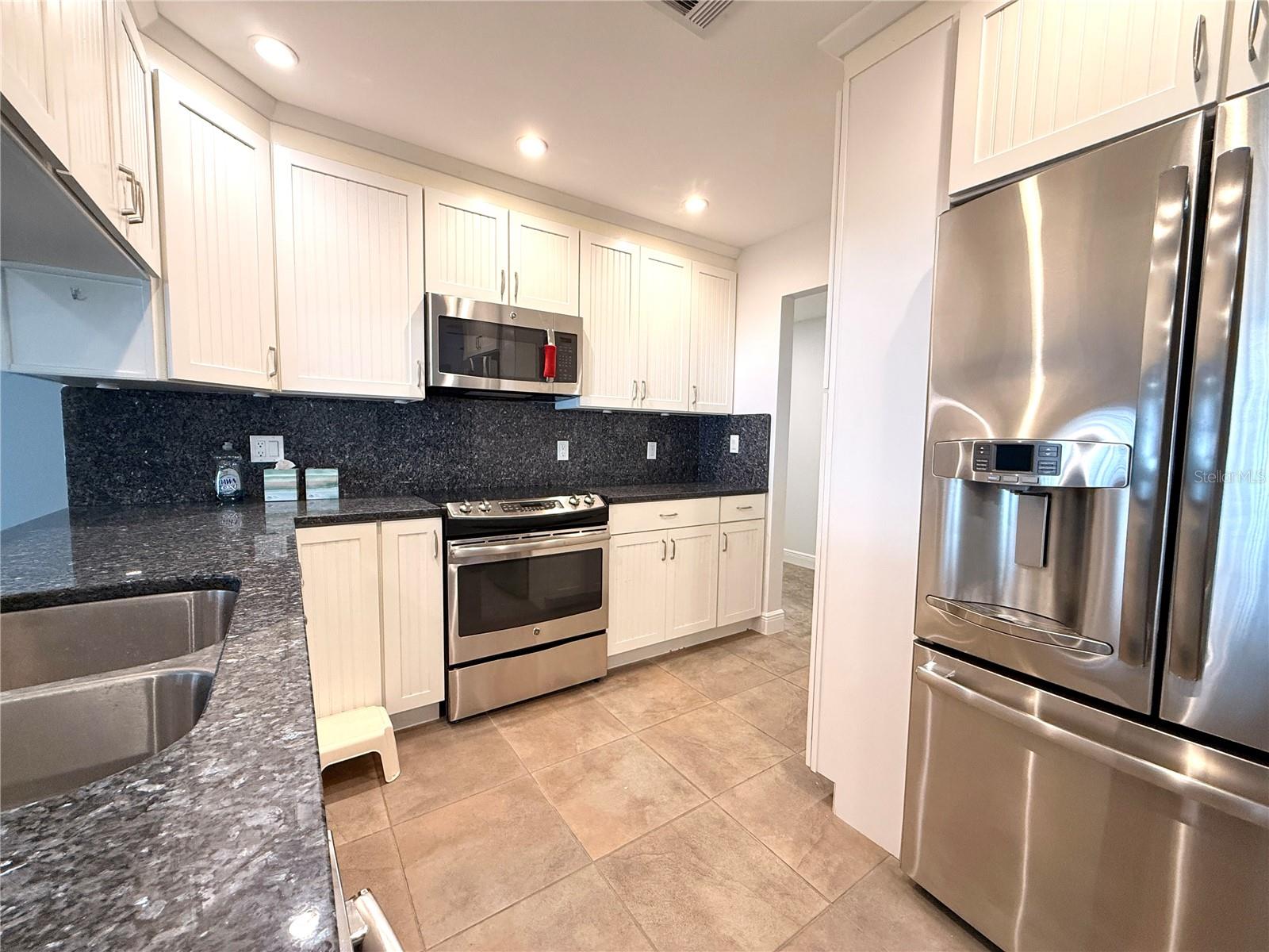 Image 7 of 30 For 8335 Somerset Drive