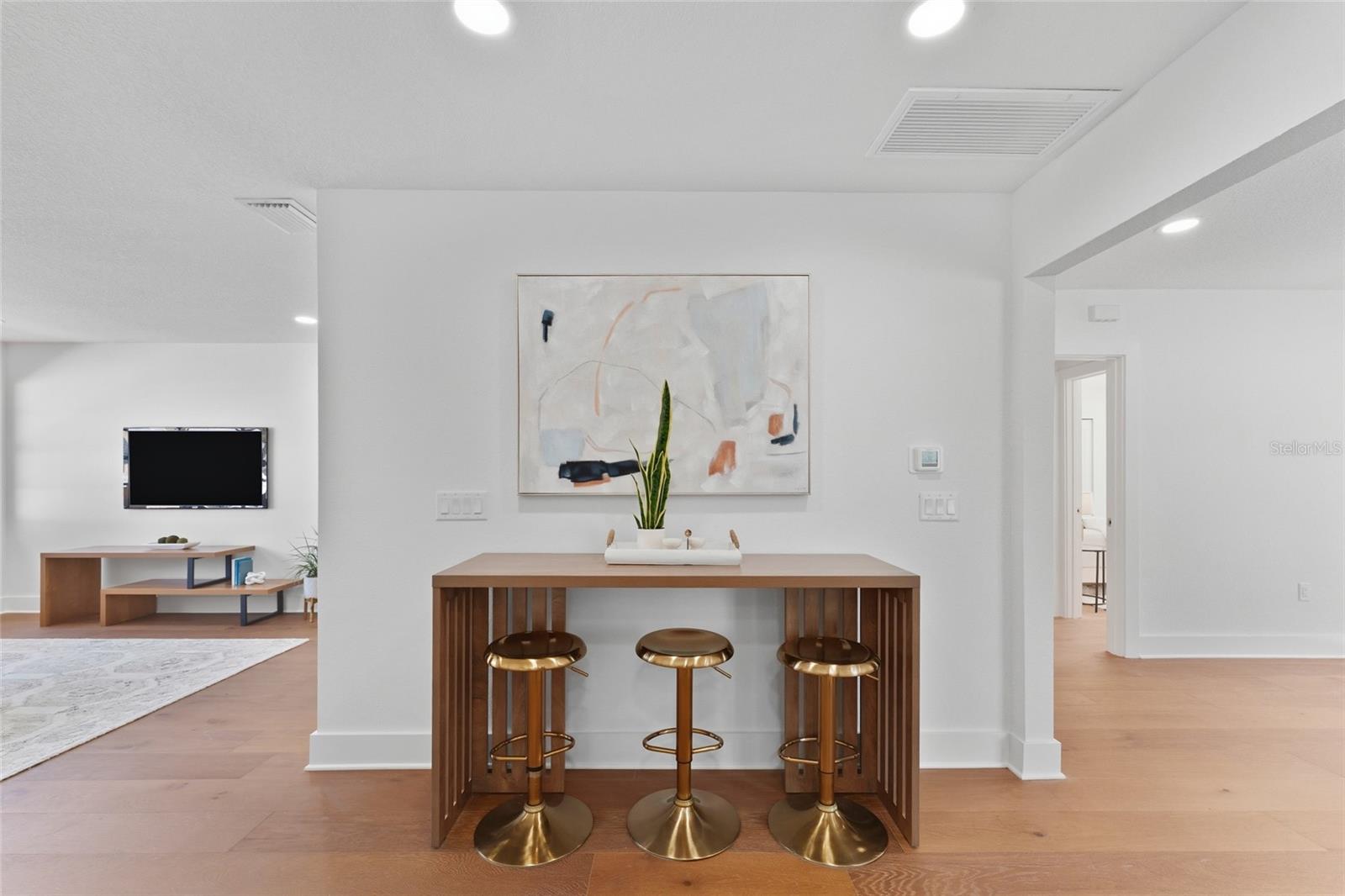 Image 14 of 39 For 3015 North B Street