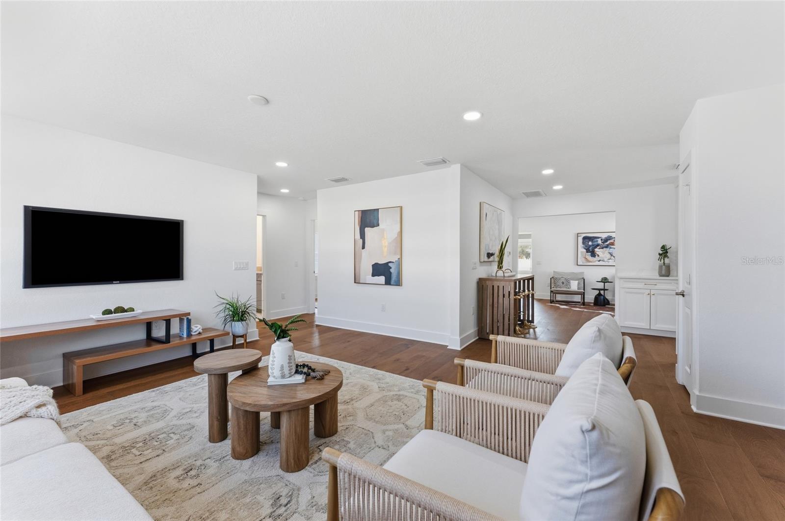 Image 17 of 39 For 3015 North B Street