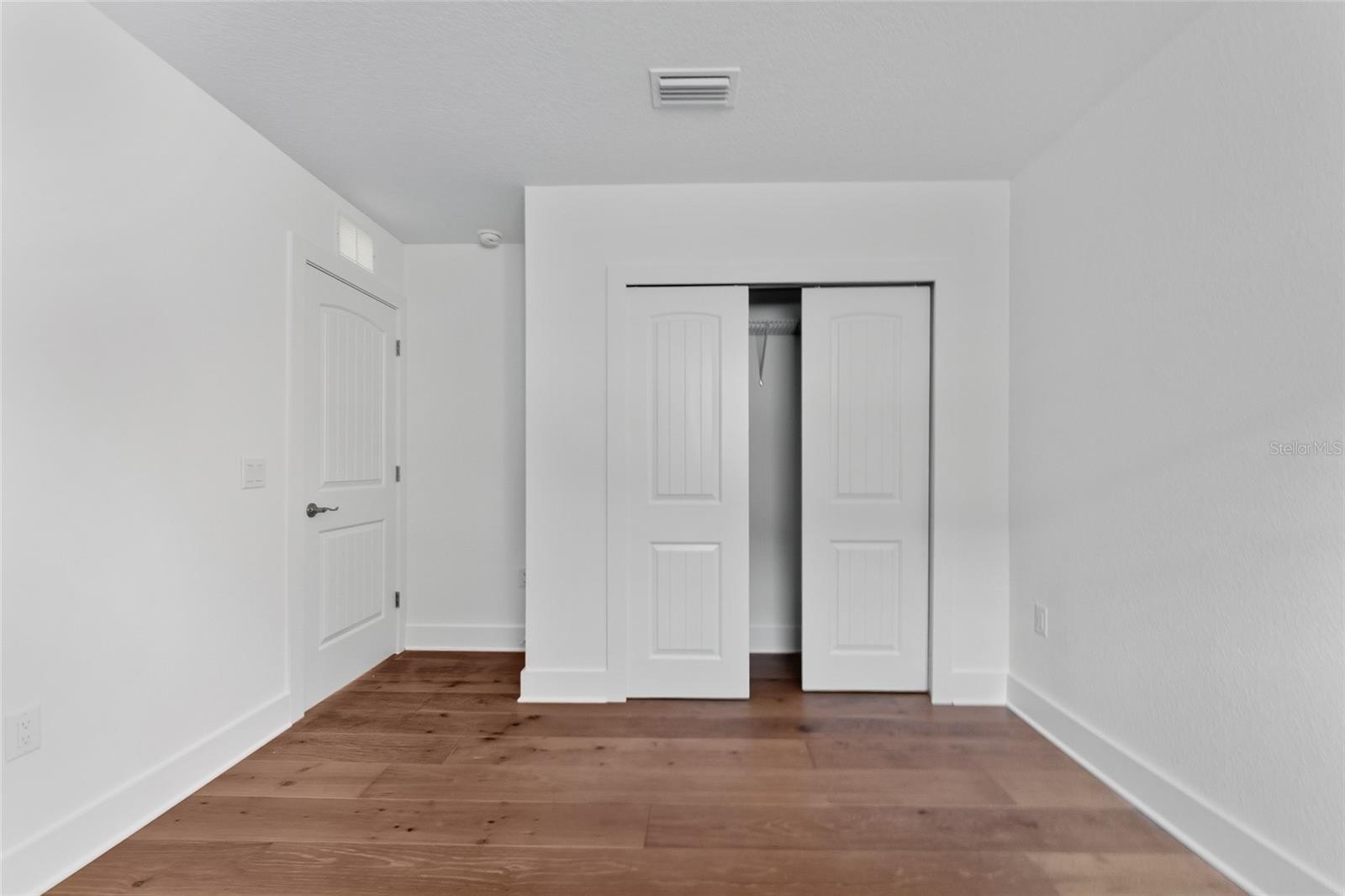 Image 27 of 39 For 3015 North B Street