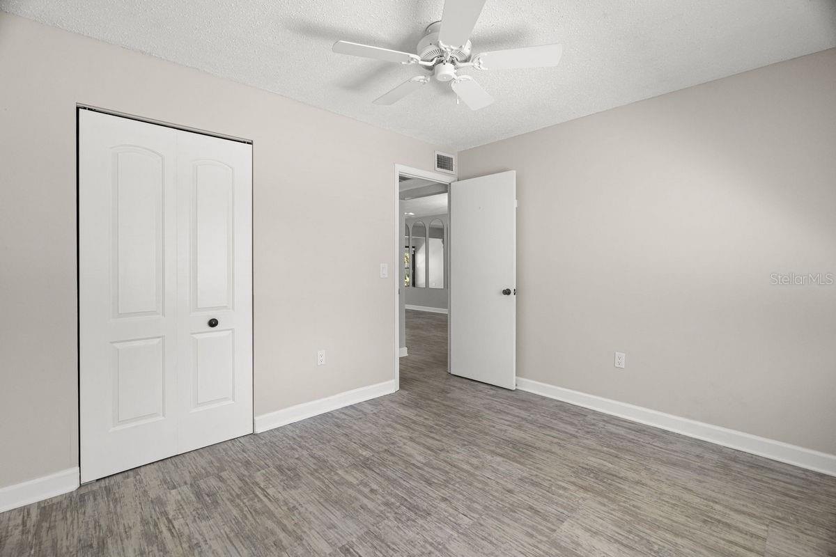 Listing photo id 21 for 1276 Mission Circle 45a