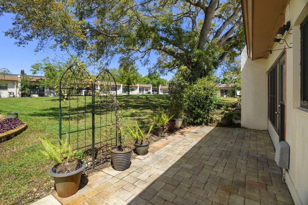 Listing photo id 29 for 1276 Mission Circle 45a