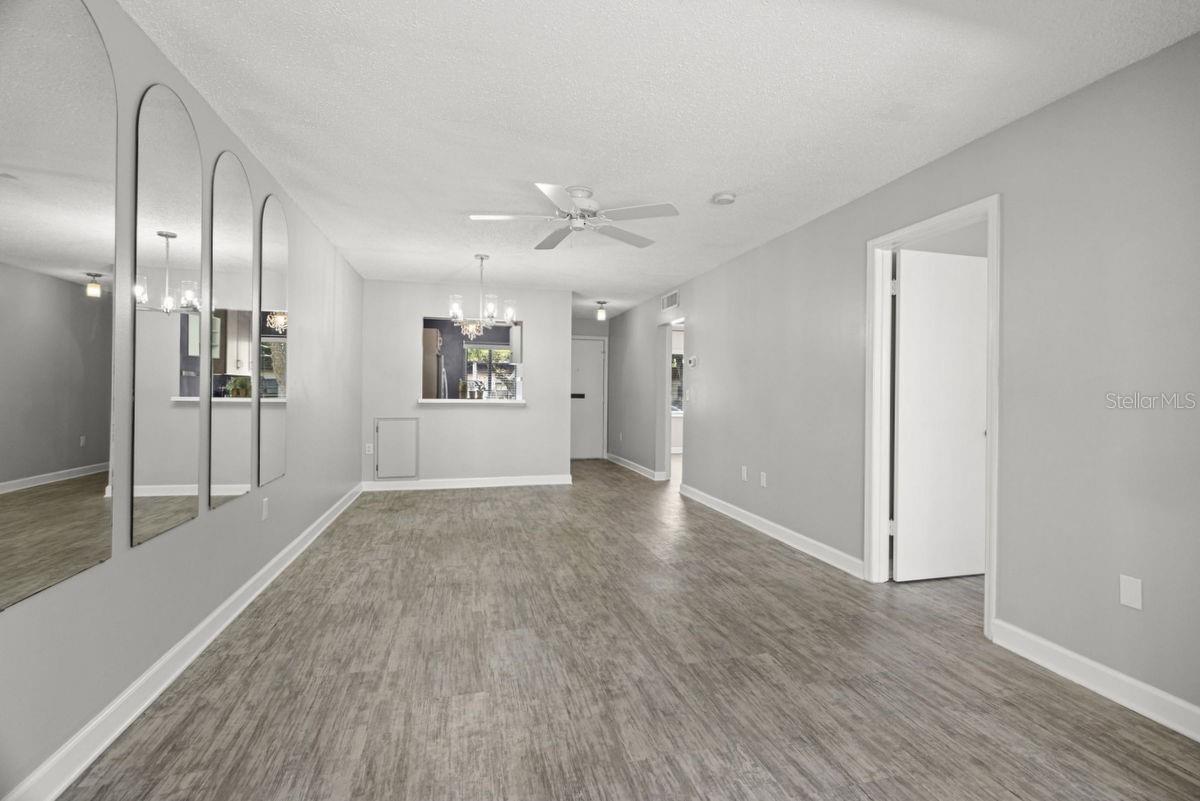 Listing photo id 2 for 1276 Mission Circle 45a