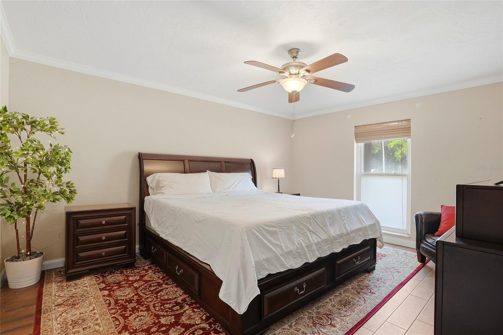 Image 15 of 47 For 2207 Willowbrook Dr