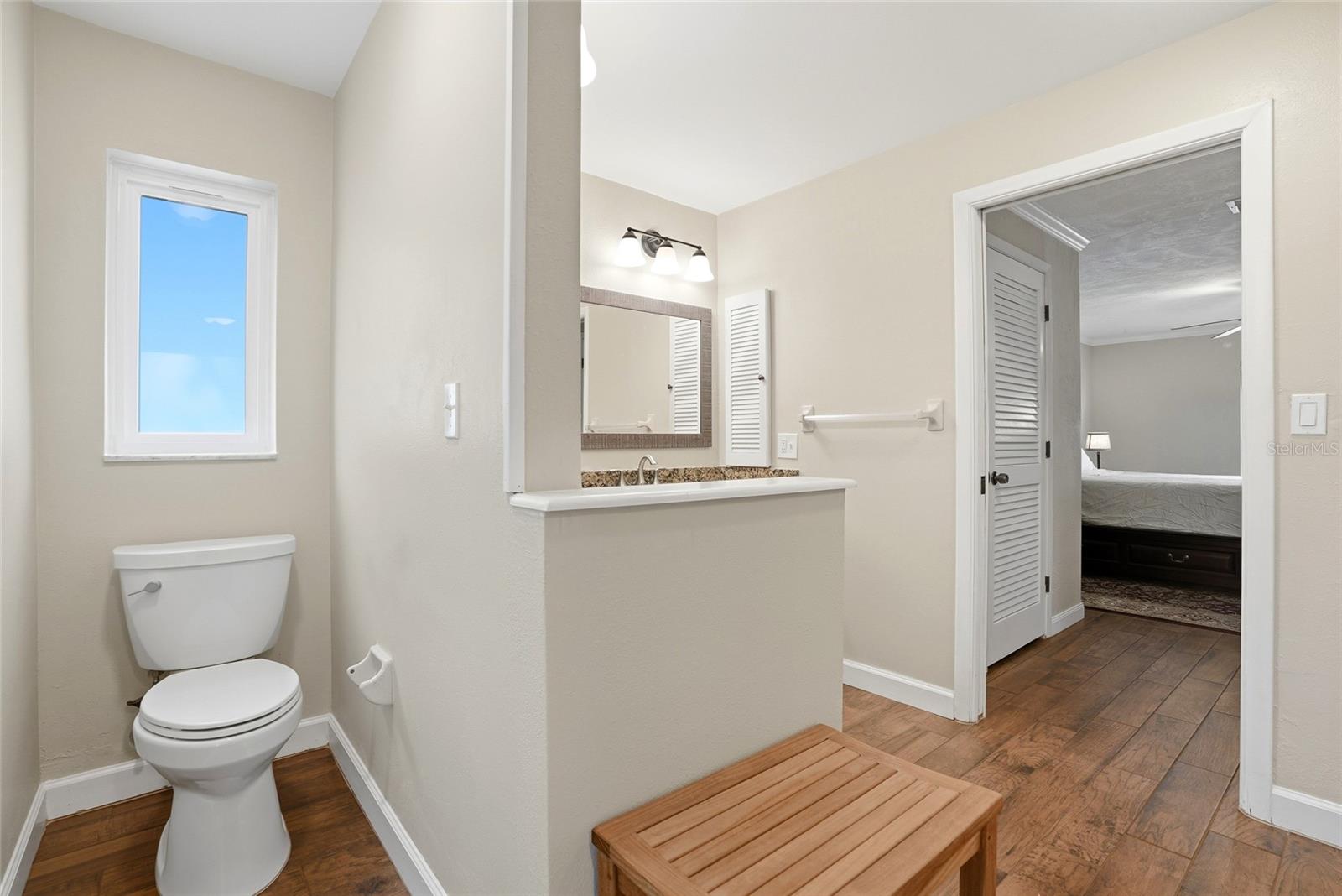 Image 20 of 47 For 2207 Willowbrook Dr