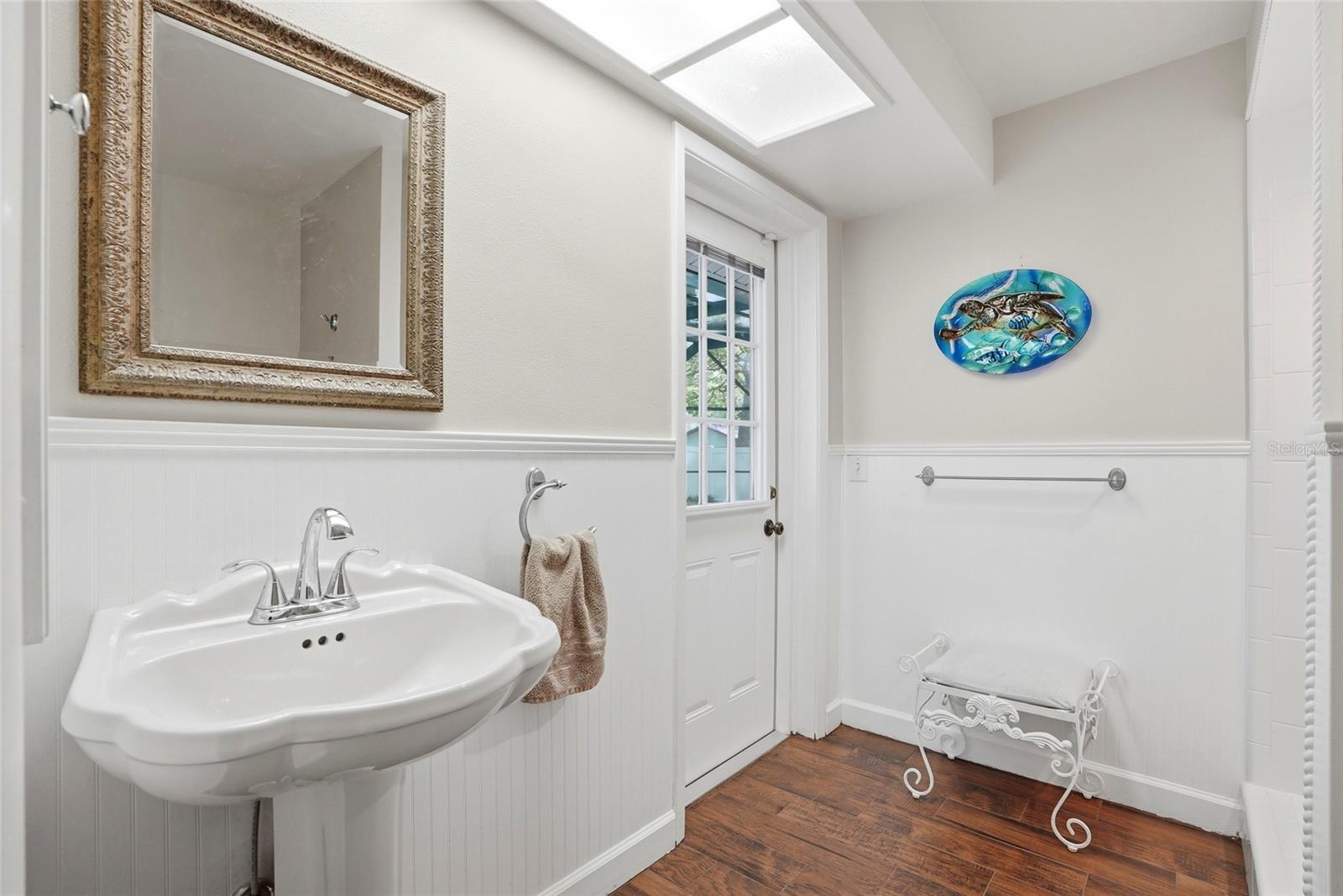 Image 24 of 47 For 2207 Willowbrook Dr